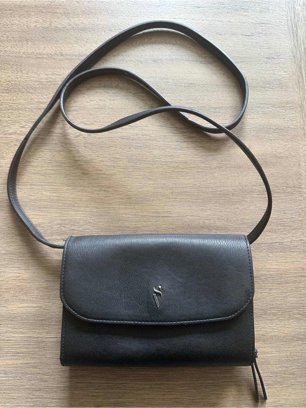 Simply Vera Vera Wang Black Crossbody Wallet Bag